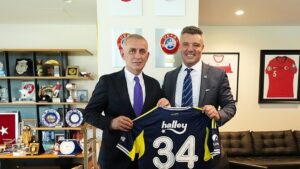 Fenerbahçe Kulübü Başkanı Sadettin Saran TFF Başkanı Hacıosmanoğlu'nu ziyaret etti