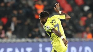 Fenerbahçe'de Fred: Amacımız şampiyonluk!