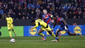 Fenerbahçe'den maç sonu flaş paylaşım! Jhon Duran'ın penaltı pozisyonuna tepki gösterdiler