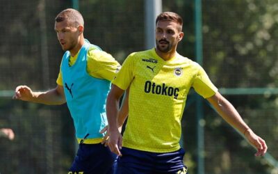 Fenerbahçe'ye veda eden Edin Dzeko İstanbul'dan ayrıldı