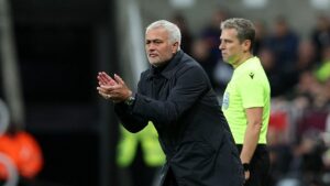 Newcastle United 3-0 Benfica (MAÇ SONUCU ÖZET) | Mourinho Şampiyonlar Ligi'nde henüz puanla tanışamadı