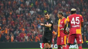 Osimhen'in pozisyonunda penaltı verilmeli miydi? Ahmet Çakar yorumladı!