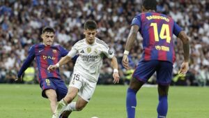 Real Madrid 2-1 Barcelona (MAÇ SONUCU – ÖZET) El Clasico'da zafer Arda Güler'li R. Madrid'in!