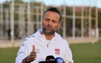 Sivasspor Teknik Direktörü Korkmaz'dan "istifa" açıklaması!