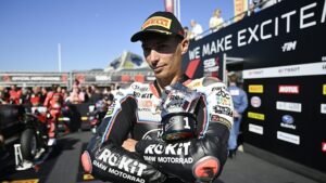 Toprak Razgatlıoğlu Estoril’de yine zirvede! Superpole yarışını kazandı